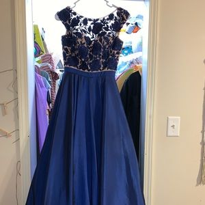 PROM DRESS
